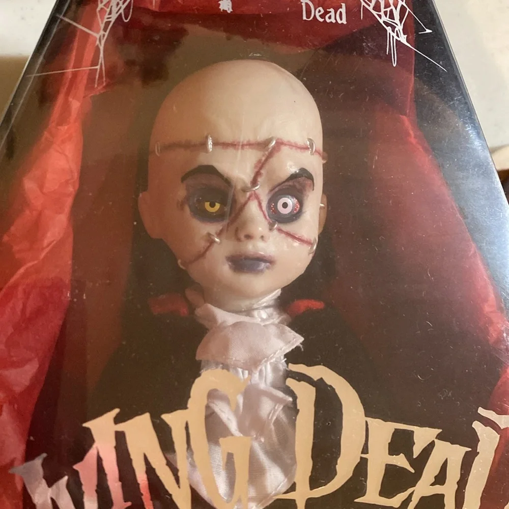 Living Dead Dolls Scary Tales Vol. 2 Beauty and the Beast
